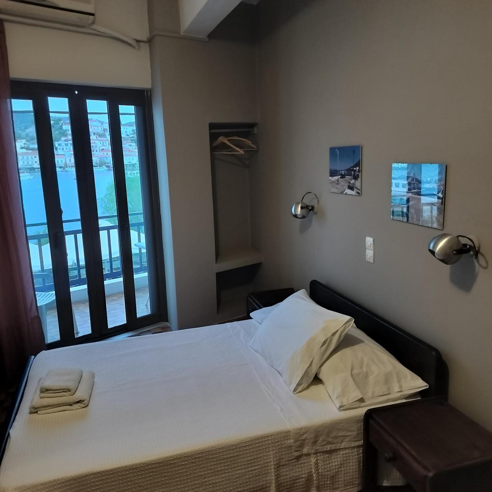 Bissias Guest House Галатас Экстерьер фото
