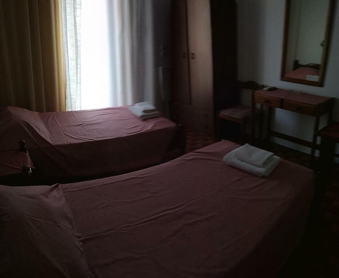 Bissias Guest House Галатас Экстерьер фото